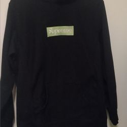 Supreme Hoodie 