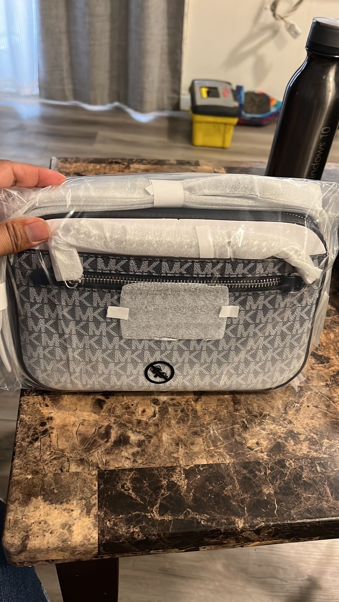 MICHAEL KORS