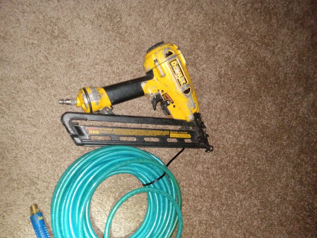 Dewalt Nailer