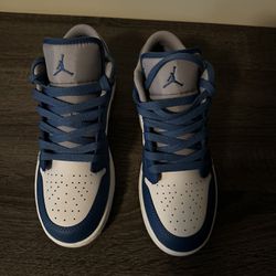 Jordans 1 Size 5