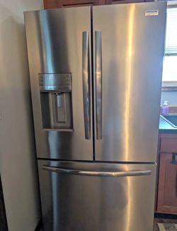Frigidaire Gallery refrigerator