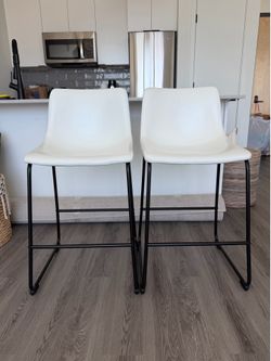 2 counter height bar stool chairs