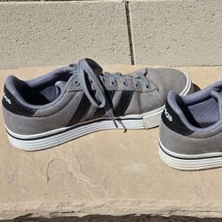 NEAR NEW Adidas Daily 4.0 Athletic Shoe