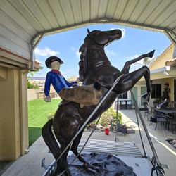 Horse Life-Size 9ft High