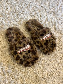 Balenciaga cheetah print slidrs