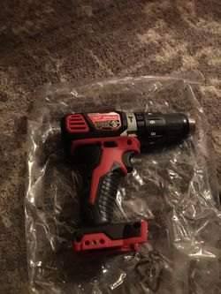 milwuakee 1/2 hammer drill new tool only no low bager