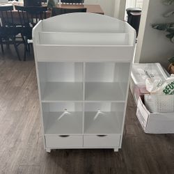 White Bookshelve 