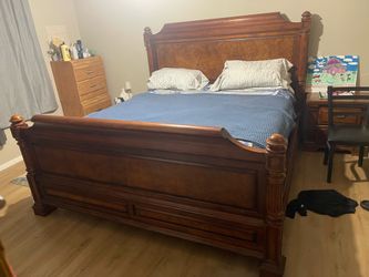 King size bed
