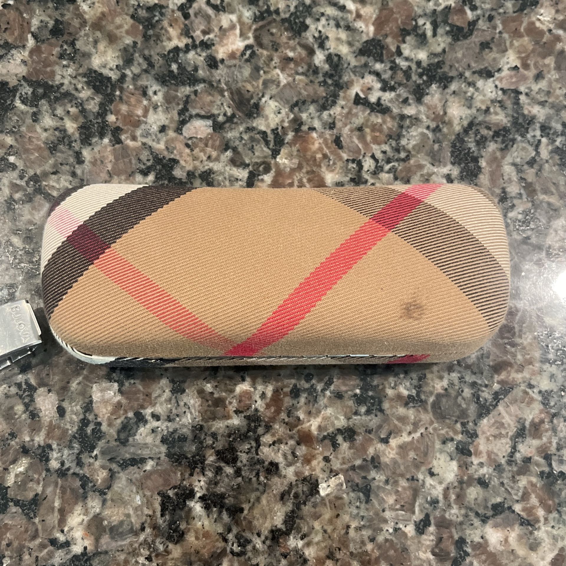 Burberry Glasses Case Minor Stain Can Easily Be Washed Out