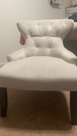 Cream Tufted Accent Chair