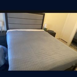 Queen Bed