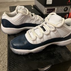 Air Jordans 11 Retros, Size: 4