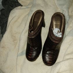 Stuart Weitzman  Sz7.5