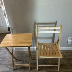 Set of  foldable world market table and chairs