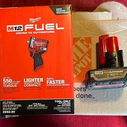 NEW Milwaukee M12 Impact Stubby w/ M12 6.0 Battery 