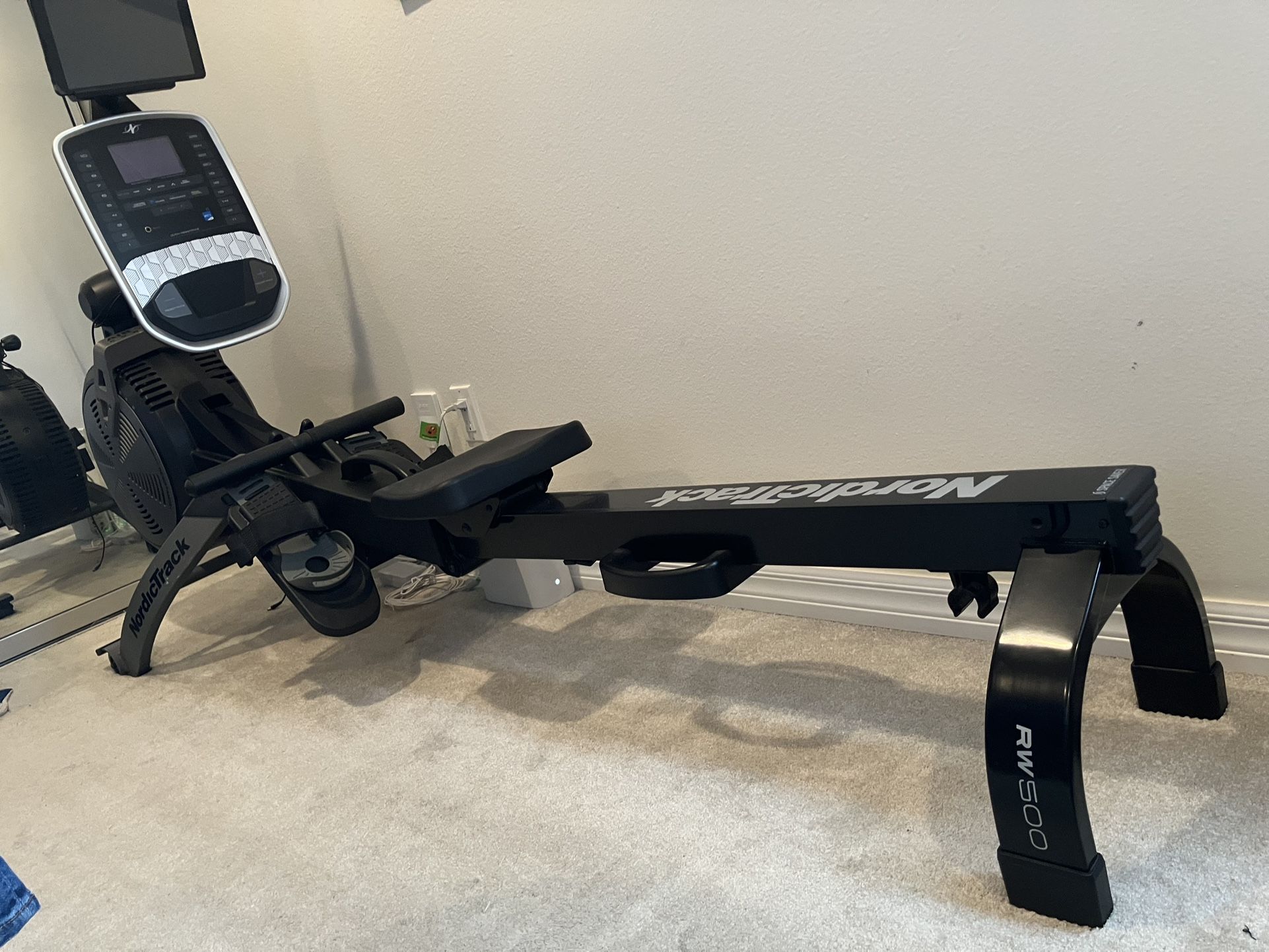 NordicTrack RW500 Rower. Lightly Used, Works Great!