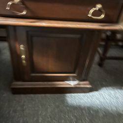 Set Of 2 Solid Wood  Brown End Tables