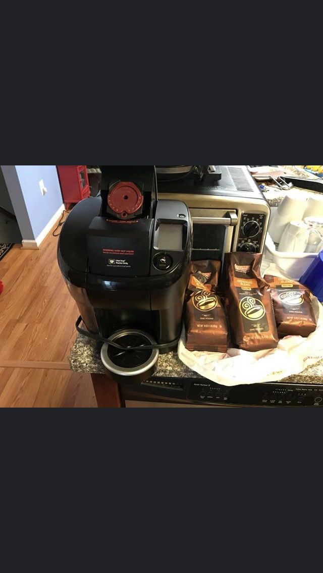 Coffee machine very good condition and two bag coffee