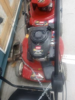 ISO soemone. Who wants to work on lawn mowers weed eaters part time . We provide tools . No set time . Easy side job for cash