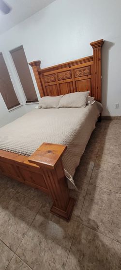 Queen size bed with mattress