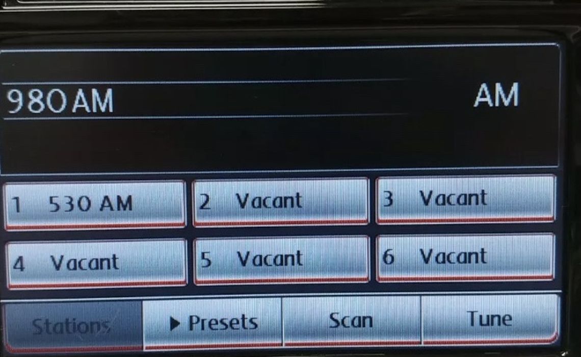 2010 - 2015 Volkswagen OE Touch Screen Radio 6 Disc Changer XM RCD-510 - $150