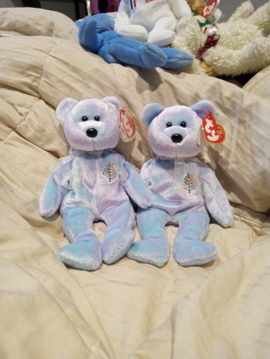 Issy      Four Seasons Hotel Beanie Baby 