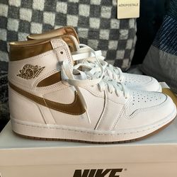 Nike Air Jordan 1 Retro High - (Metallic Gold) - (FD2596-107) - Size 9.5M/11W