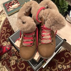 Time Tru Hiking Boots, Size 7, Used