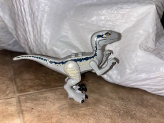 Jurassic world lego Blue and Beta
