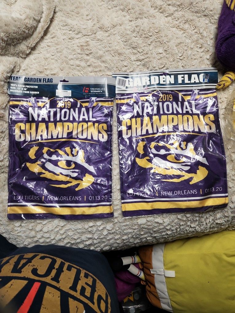 Flags LSU Champs