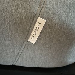 Cal king hybrid Mattress- tuft & needle 