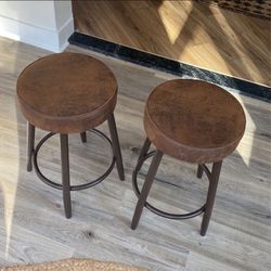 2 Counter Stools