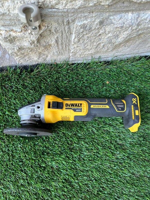 Dewalt 20v Max XR Grinder Graneadora Amoladora for Sale in Dallas