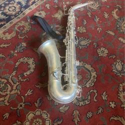 Late Vintage CG Conn Ltd Elkhart Alto Saxaphone In Satin Silver Plate