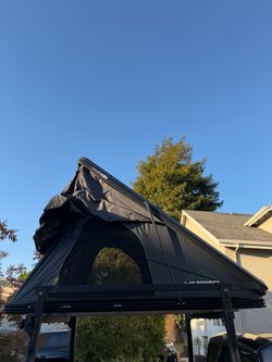 Rooftop pop up tent