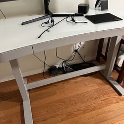 47” Adjustable Height Desk - White