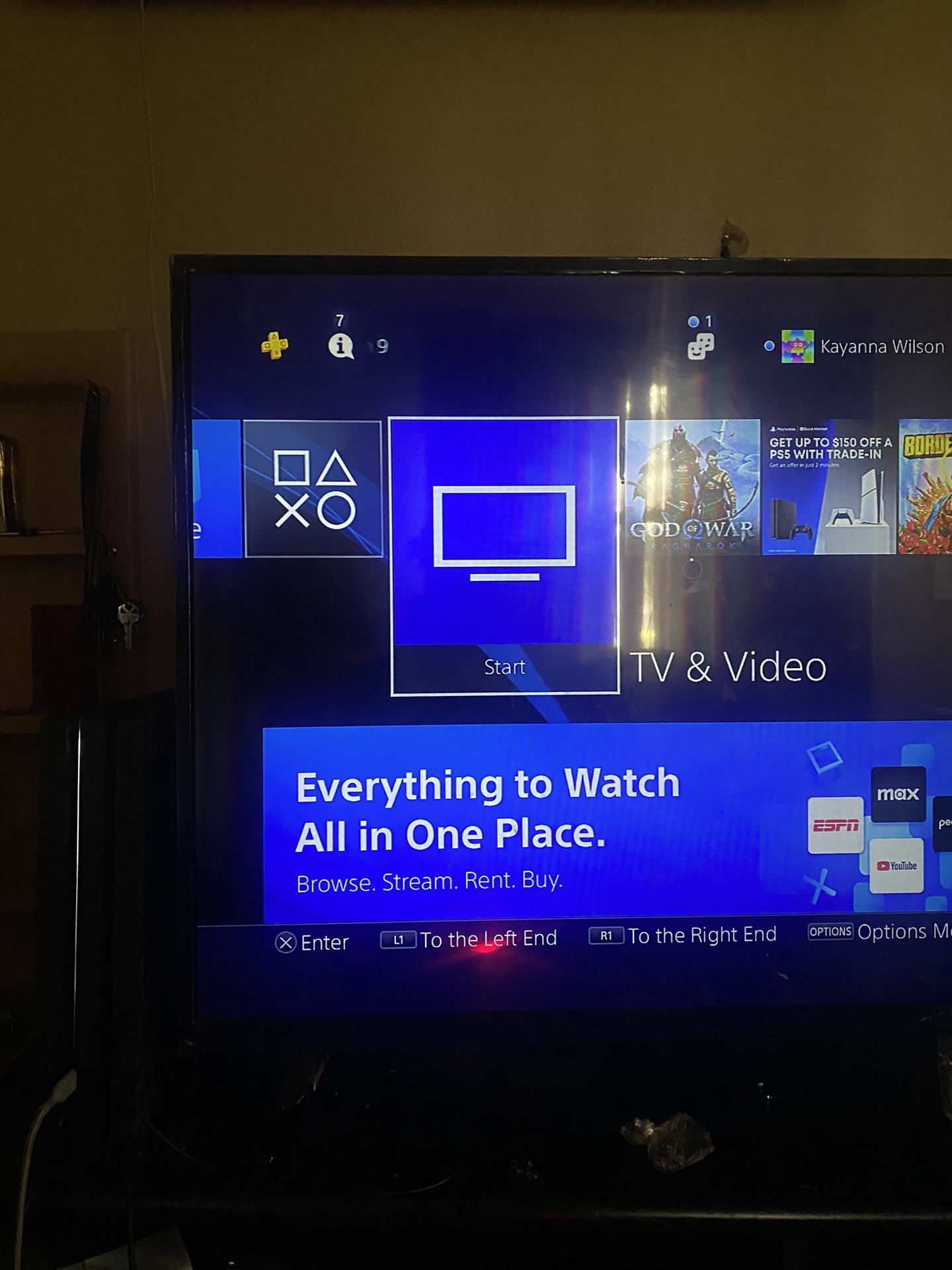 Ps4 Pro w/ games