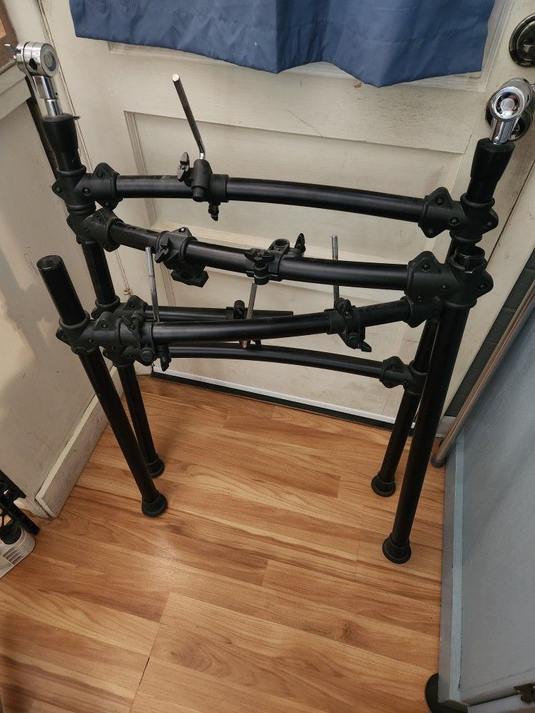 Alesis Drum Rack And Drum Module