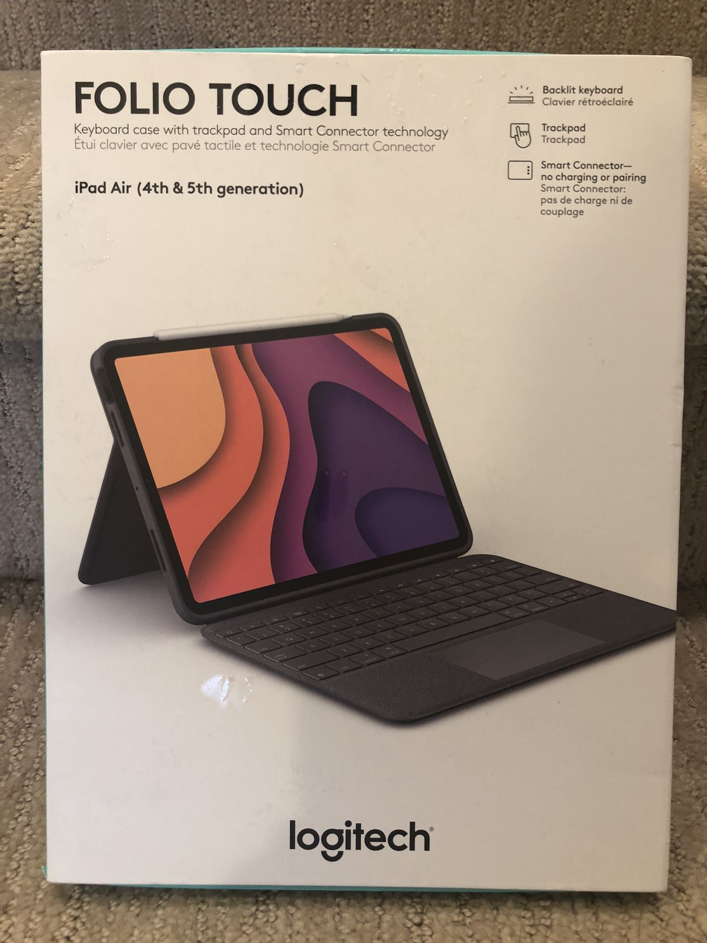 iPad (4th & 5th gen) Keyboard Case - Brand new