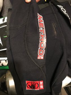Wetsuit juniors size 8