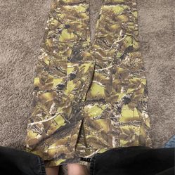 Camo baggy pants size 28