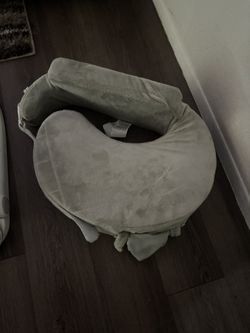 Baby Feeding Pillow