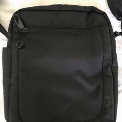 New, Never Used SHOULDER BAG  - Beautiful, Padded