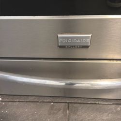 Free. Free. Free. 😄 Stove. LA. Pick It Up Today. 