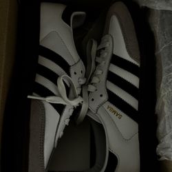 Adidas Samba Size 6.5Y/7.5W