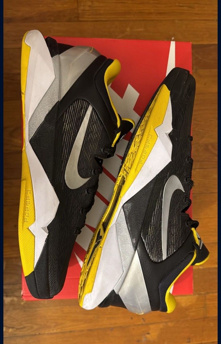 2011 NIKE ZOOM KOBE 7 SUPREME “DEL SOL” SZ 11