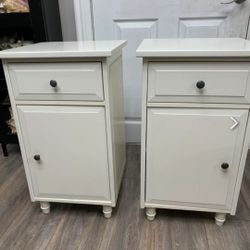 2 Nightstands (Side Tables)