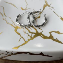 New Twist Hoop Earrings, Pick 2 Jewelry Free Shipping 