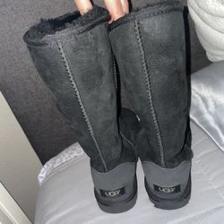 Tall Black Uggs Size 5