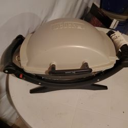 Weber 100 Electric Start Portable Gas Grill